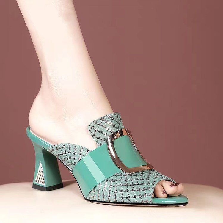 【34-41】2025 pantofi cu toc gros toc înalte noi la moda gura de pește【👠Înălțimea călcâiului este de 7 cm】