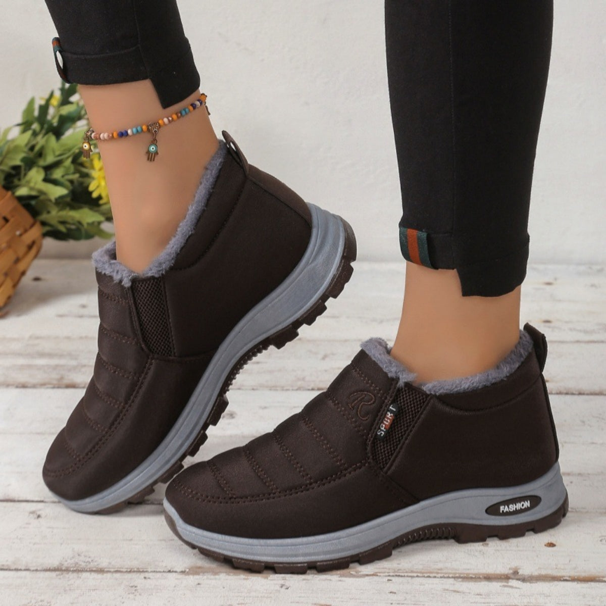🔥【35-48】Unisex téli csizma plüss béléssel - meleg, kényelmes és csúszásmentes hideg időjárásra